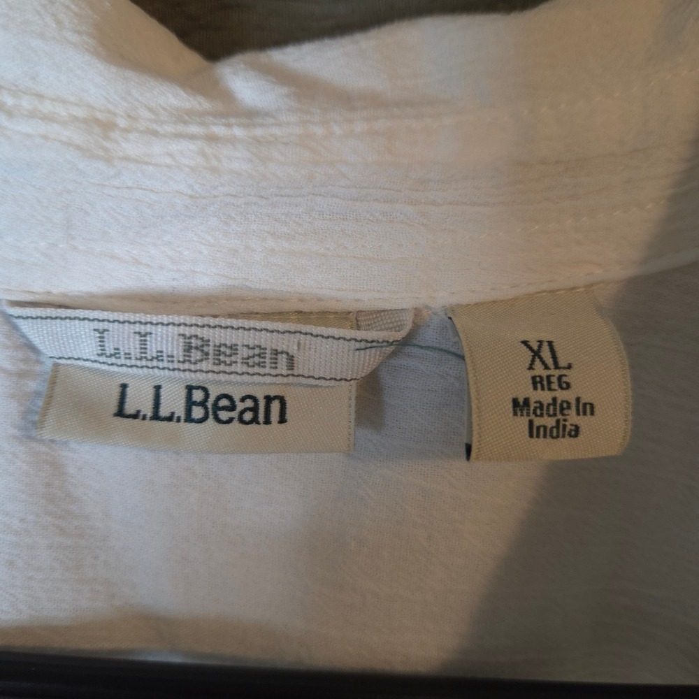 L.L. Bean Women's White Button Down Shirt Chest Pocket Light Weight Size XL - Picture 6 of 11